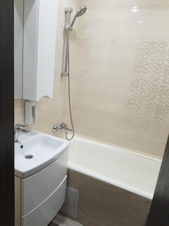 Appartment-Квартира Vinnytsja Buitenkant foto